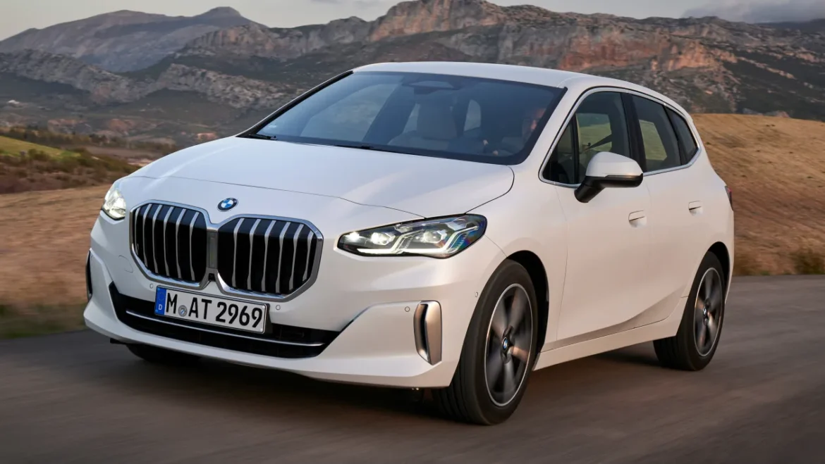 Обзор BMW 2 Series Active Tourer (2022): новая одежда eMPVeror